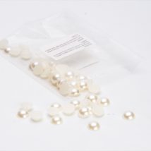 Mezze perle d.12 mm.pz.50